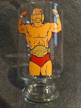 Hogan Glass with Red and Yellow Hulkamania Graphics